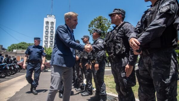 #EntreRíos: El gobierno provincial dispuso una mejora salarial para la Policía y el Servicio Penitenciario