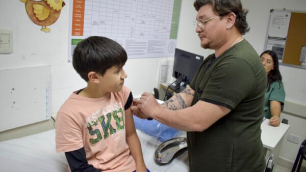 #Inmunización: De cara al inicio de clases en Entre Ríos, Salud reafirma la importancia de completar la vacunación