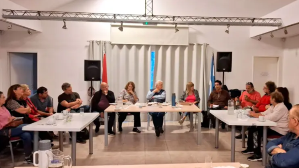 Frigerio se reunió con intendentes vecinalistas para optimizar la gestión