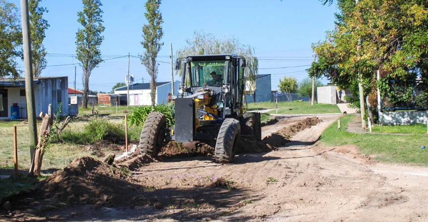 Seguí ejecuta nuevas cuadras de pavimento con fondos municipales