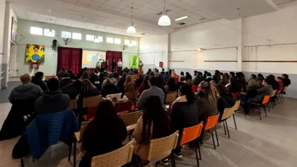 Más de 240 docentes participaron de las capacitaciones del programa Red de Escuelas que Transforman