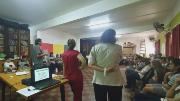 Fortalecen las asesorías de salud integral en escuelas secundarias de la provincia