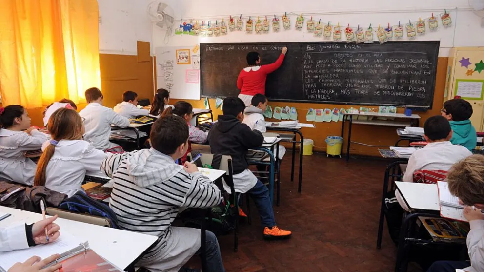 El Gobierno aseguró que el 80% de la docencia concurrió a trabajar a pesar del paro