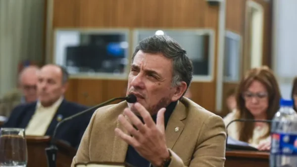 Oliva pidió medidas de asistencia y alivio fiscal para los trabajadores despedidos de Granja Tres Arroyos