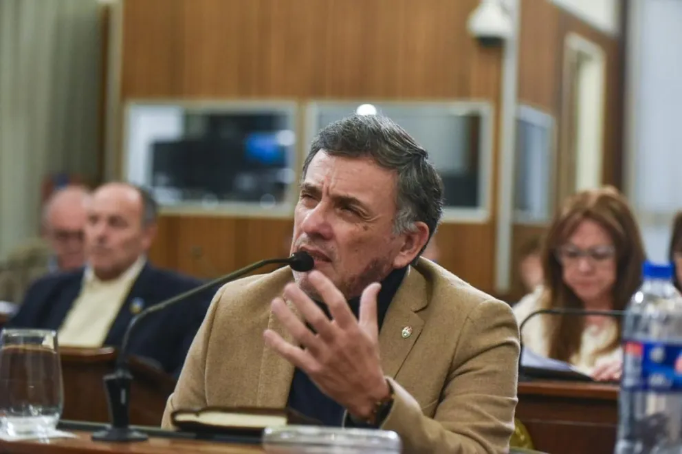 Oliva pidió medidas de asistencia y alivio fiscal para los trabajadores despedidos de Granja Tres Arroyos