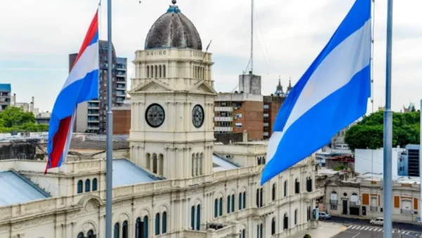 Contador peronista criticó que Entre Ríos está cada vez más endeudada y dolarizada