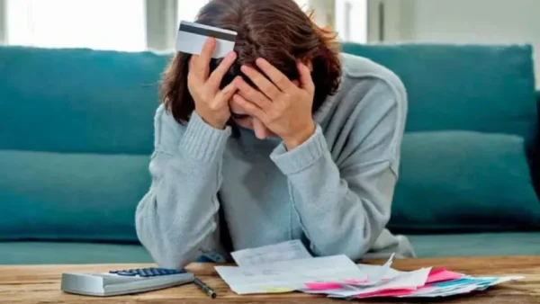Piden implementar en Entre Ríos el Programa de Desendeudamiento Familiar y Personal aprobado en CABA