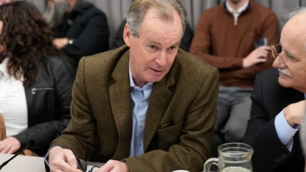 Bordet: “El endeudamiento de las familias no puede seguir esperando”