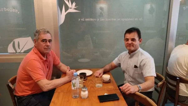 Dos dirigentes radicales se plantan y coinciden en fortalecer la UCR para recuperar el gobierno de Paraná