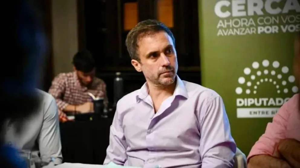 El diputado Rossi denunció una campaña en redes y recibió el apoyo de funcionarios