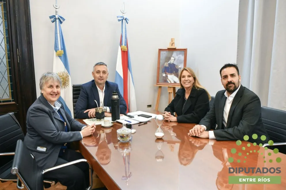 Autoridades legislativas y de ambiente se reunieron con integrantes de la Fundación Génesis   