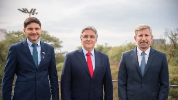 Frigerio, Pullaro y Llaryora abren las XI Jornadas de Desarrollo Productivo de la Región Centro en Paraná