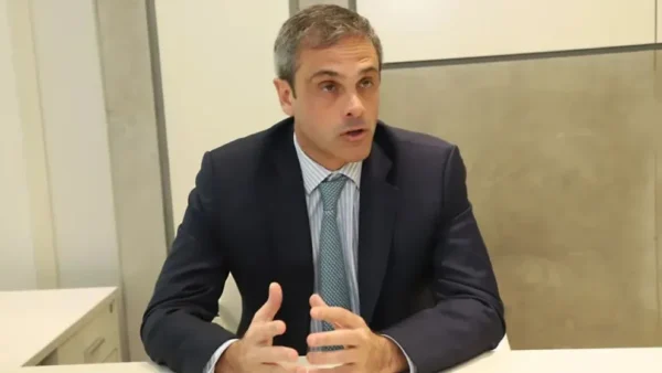 Malvinas: Michel propone dejar sin efecto los convenios que dan beneficios económicos y fiscales a las empresas chilenas que invierten en Argentina