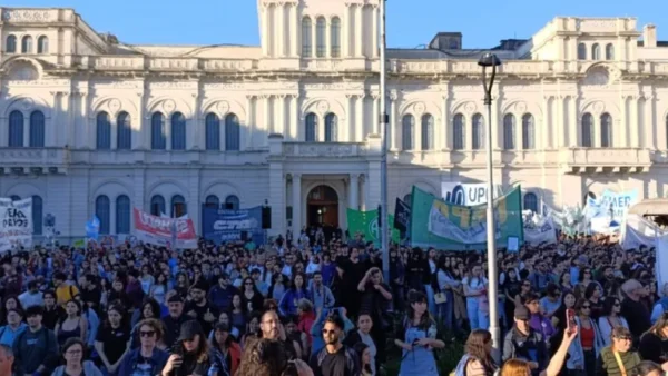 Paraná exigió el cumplimiento de la Ley de Financiamiento Universitario