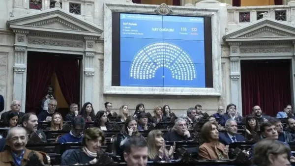 Bordet acompañó el pedido de sesión para tratar el DNU 70, endeudamiento y discapacidad