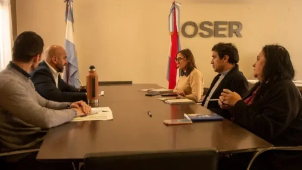Agmer se reunió con el presidente de la OSER y le expresó su “preocupación” por las dificultades en las prestaciones