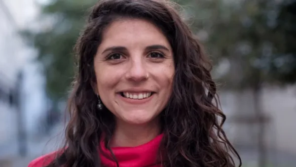 Cele Fierro llega a Paraná para participar de un encuentro político