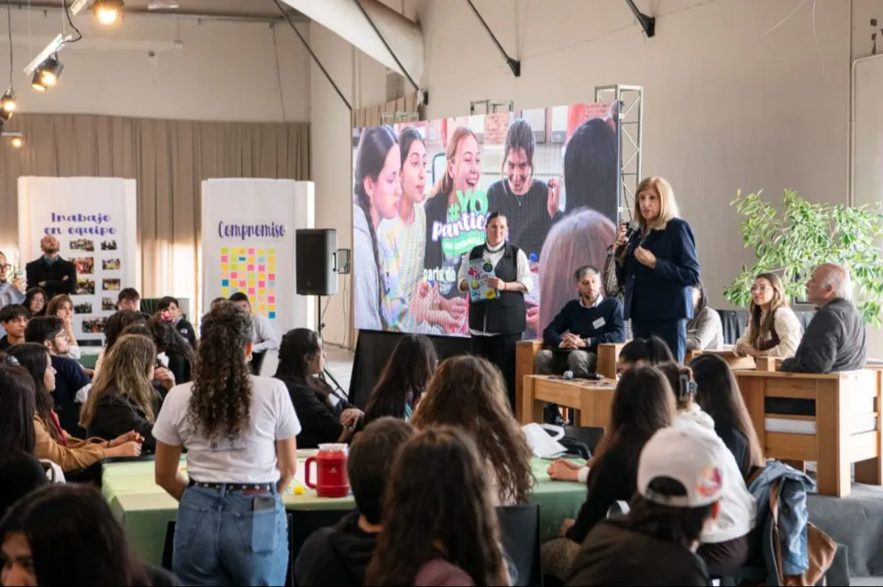 “Yo Participo en Comunidad”: Estudiantes secundarios aportaron ideas para la Paraná del futuro
