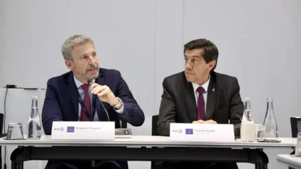 Frigerio destacó en París las oportunidades de Entre Ríos para crecer y exportar al mundo
